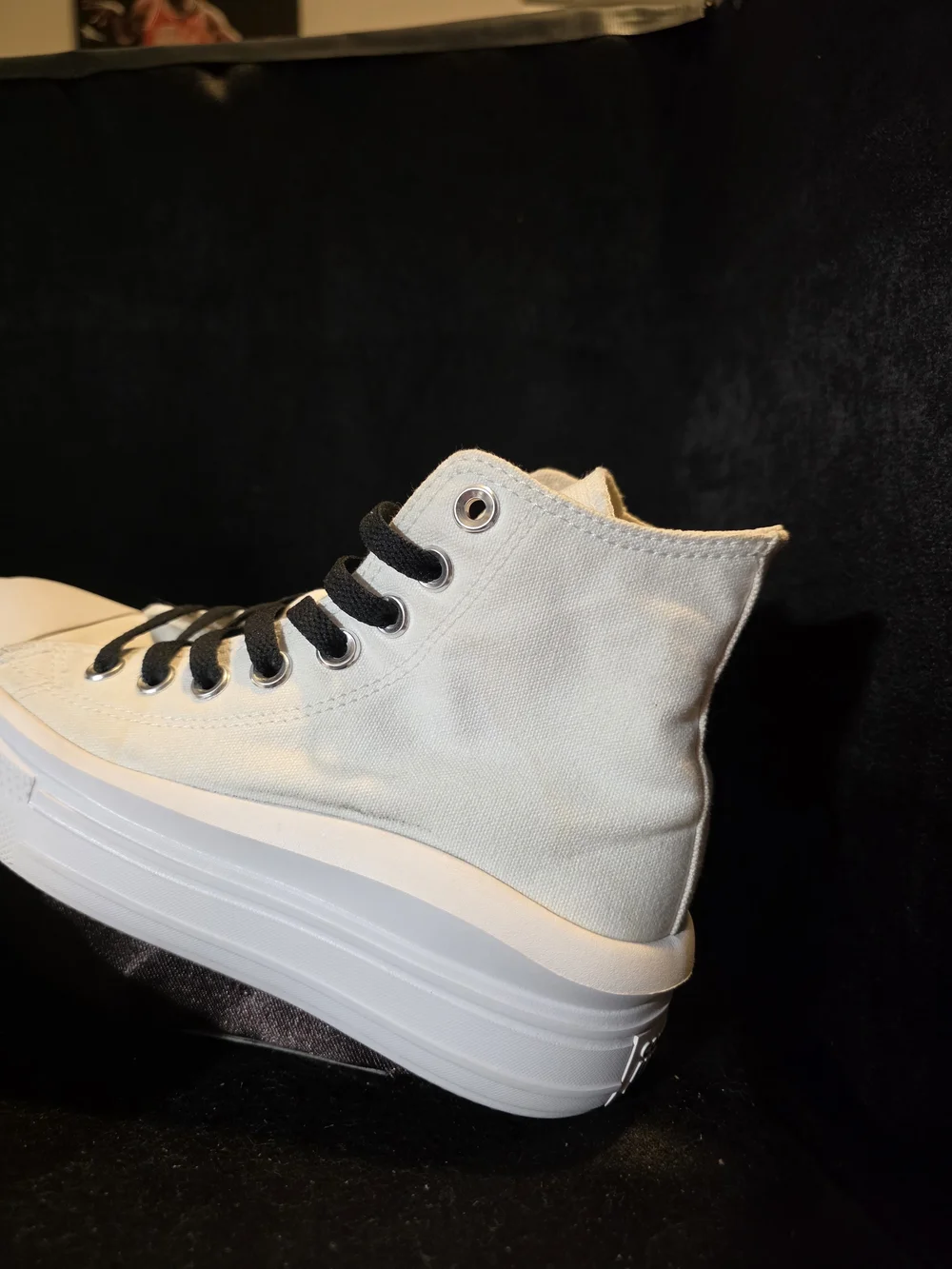 Converse Women’s High-Top Platform Sneakers in Cream with Black Laces Size 5.5